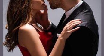 In Love With The Hot CEO
